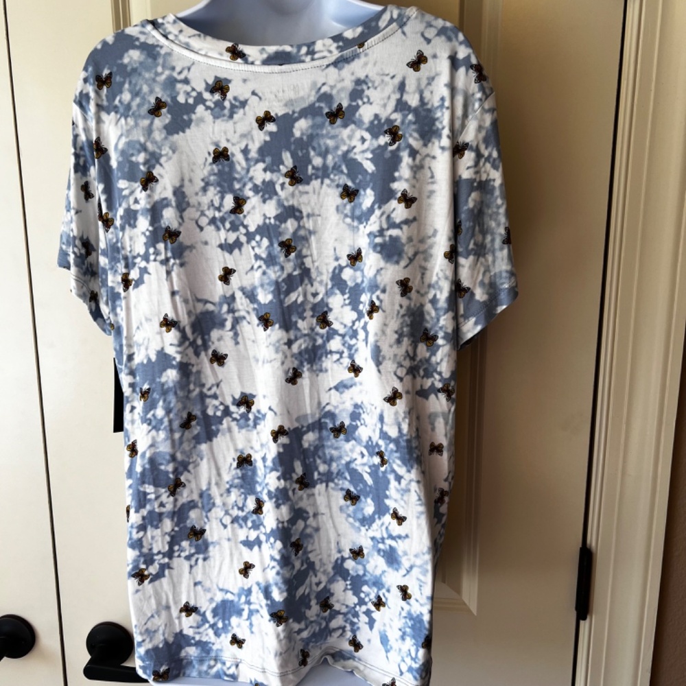 No Boundaries V-Neck T-Shirt size 3X - Picture 4 of 5
